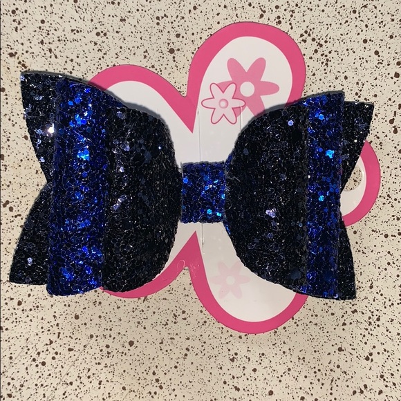 Josie’s handmade Bows! - Picture 1 of 3